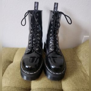 DR. MARTENS AGGY 1490 Mid Calf Boot